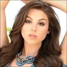 Kira Kosarin Age, Biography, Wiki, Career, 2026 kira kosarin age