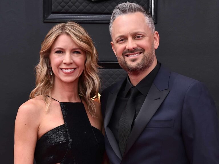Amazing Nate Bargatze Wife: All About Laura Bargatze nate bargatze wife