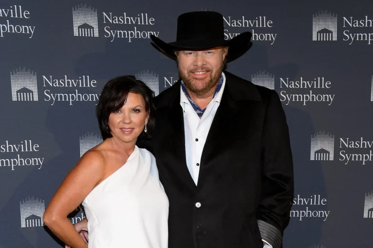 toby keith wife